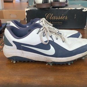 Nike golf shoe